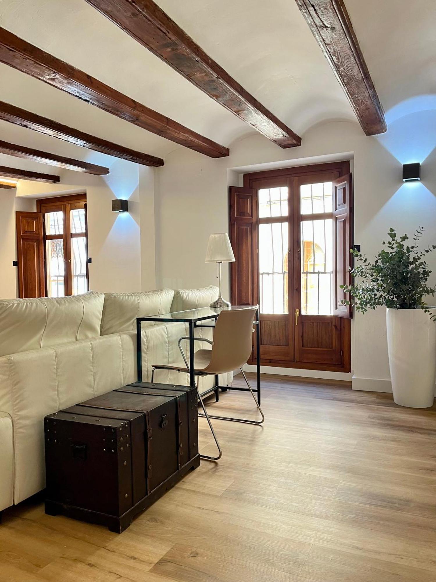 Werentvlc - Encantador Loft Casco Antiguo Valencia Luaran gambar