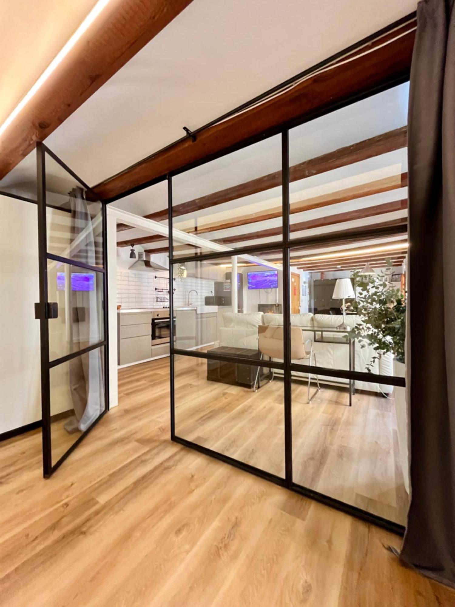 Werentvlc - Encantador Loft Casco Antiguo Valencia Luaran gambar